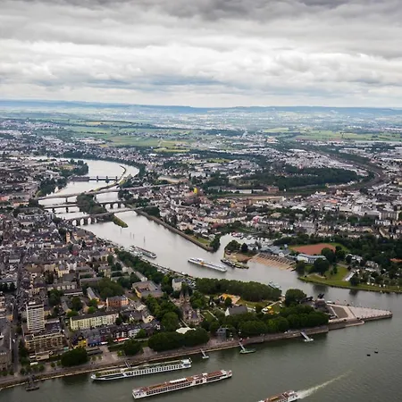 Am Moselufer Im Kurort Koblenz-guls Apartment